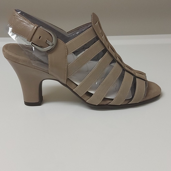 NWOT Aerosoles Gin Rickey Sandals Size 9.5 - Picture 3 of 4